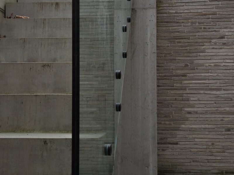 Balustrade met punthouder (Oosteeklo) — SPES Construct Vlaanderen